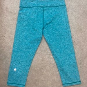 Ivivva Blue Cropped Leggings